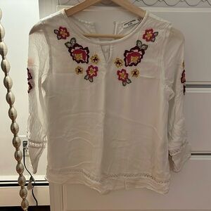 Abercrombie Kids Girls White Blouse with Embroidered Flowers size 13-14